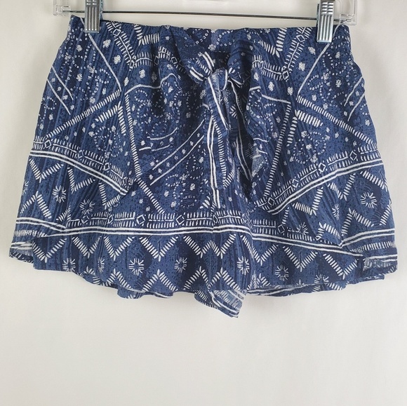 Abercrombie & Fitch Pants - Abercrombie & Fitch Blue Wrap Tie Front Shorts XS